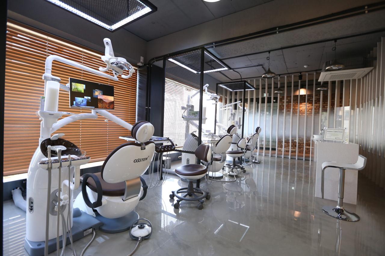 위드유치과교정과치과의원